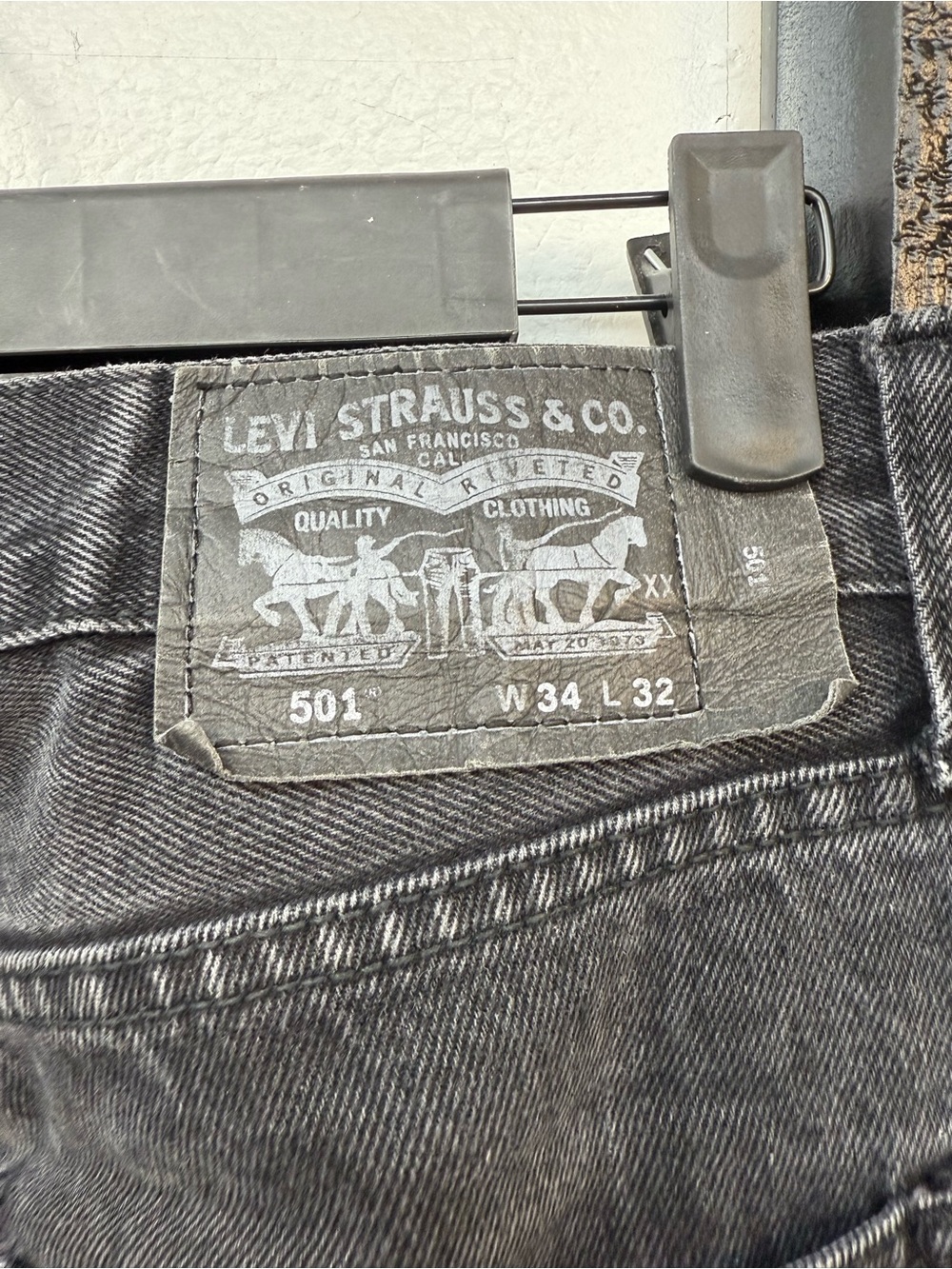 Levi's Distressed faded 501 Rocker Jeans Ripped - Picture 10 of 11